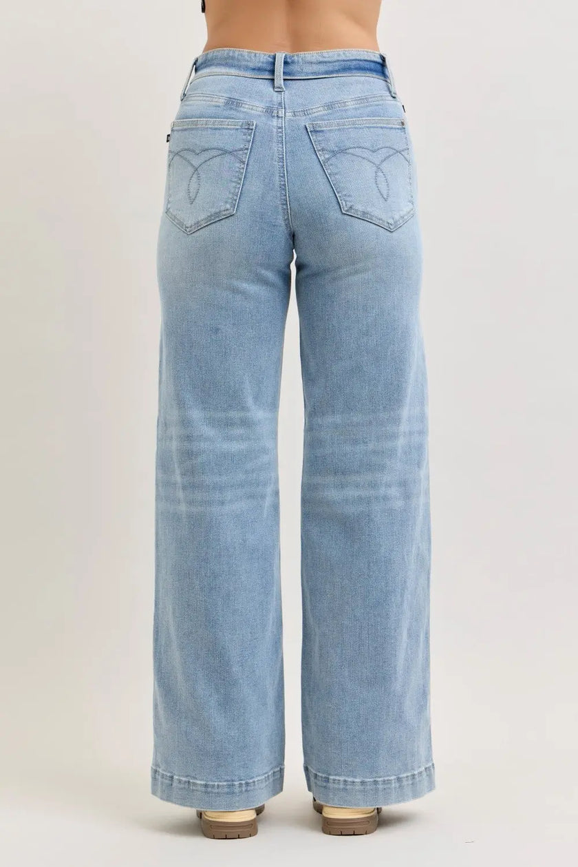 Judy Blue Mid Rise Retro Wide Leg Jeans with Fold-over Waistband  Style Ratio