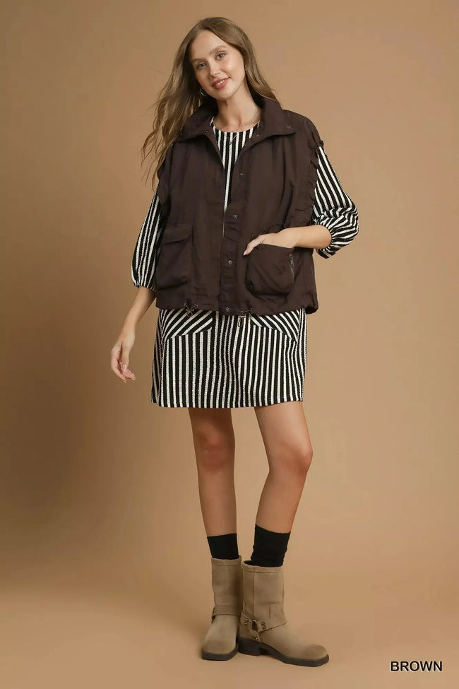 Umgee Nylon Vest with Pockets  Style Ratio
