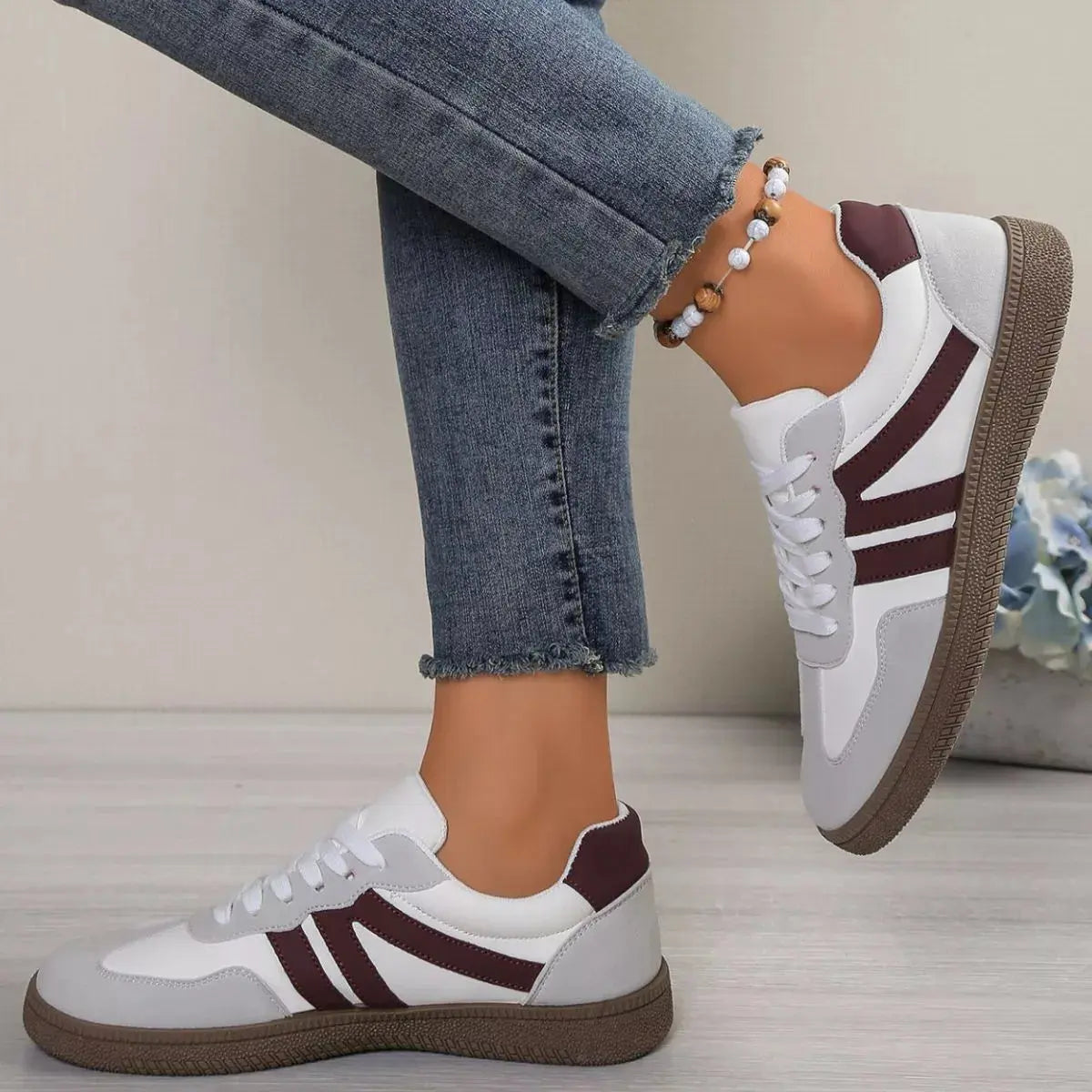 Striped Lace-Up Casual Sneakers  Style Ratio