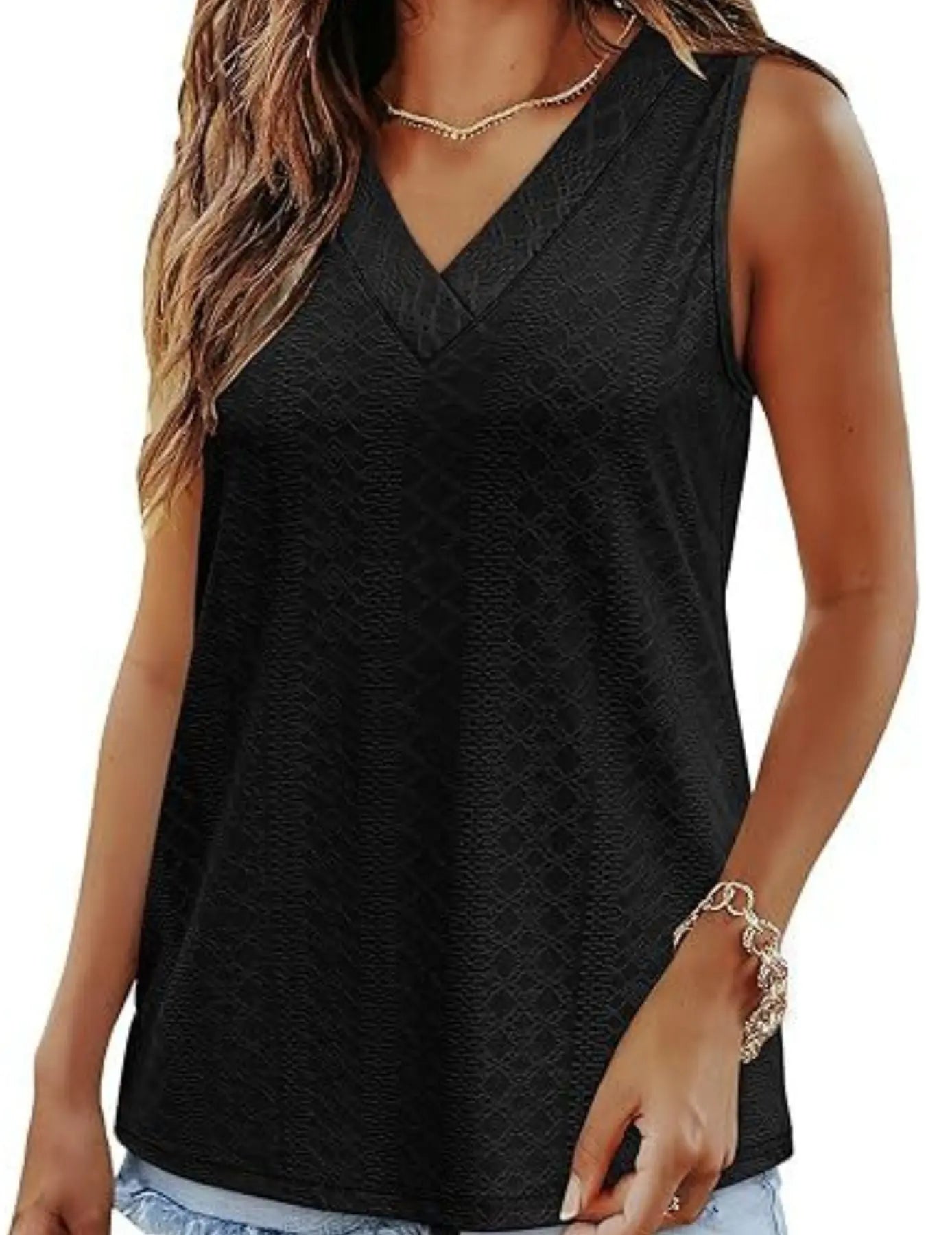 Eyelet V-Neck Tank  Style Ratio