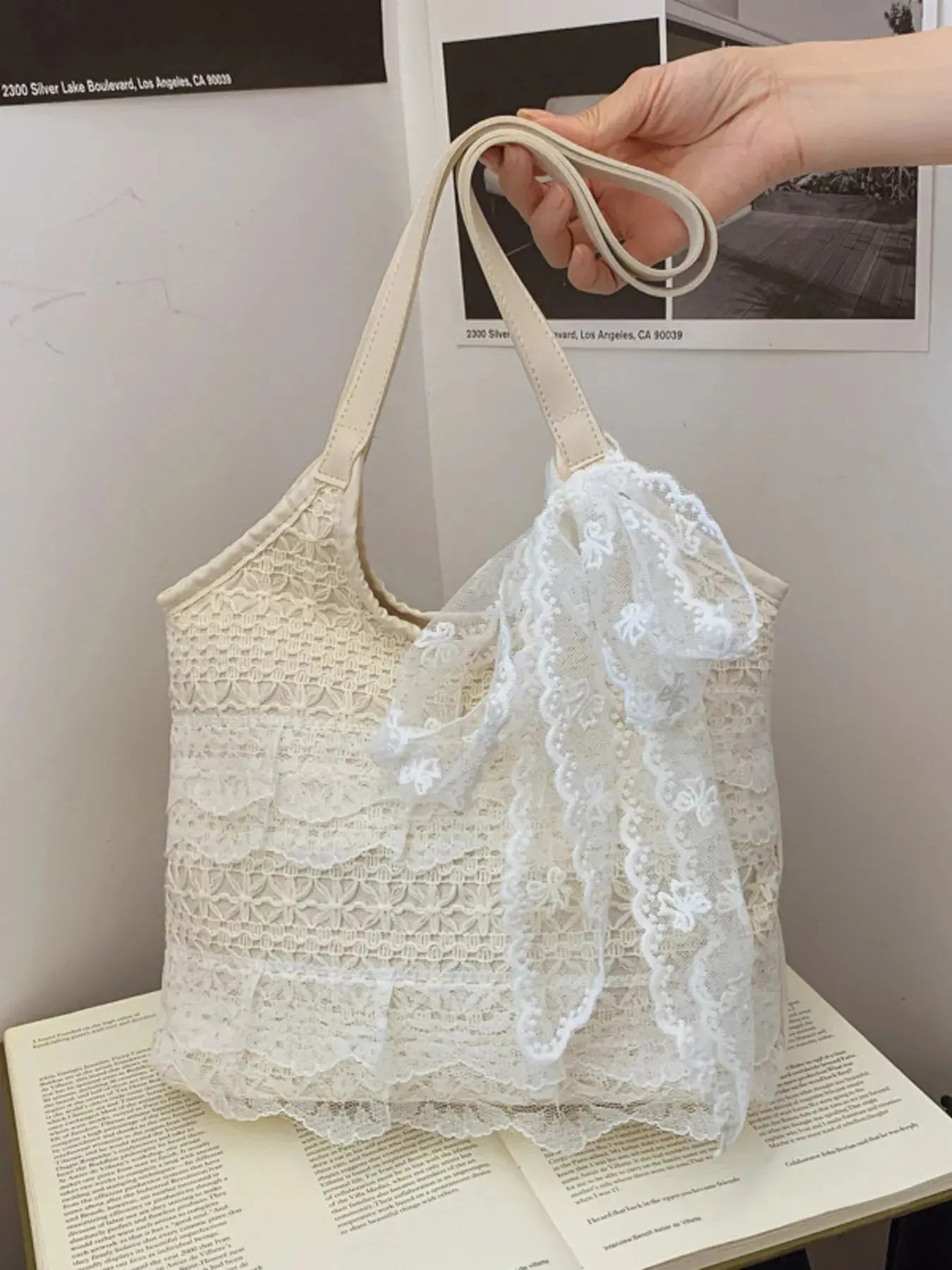 Lace Bowknot Woven Handbag  Style Ratio