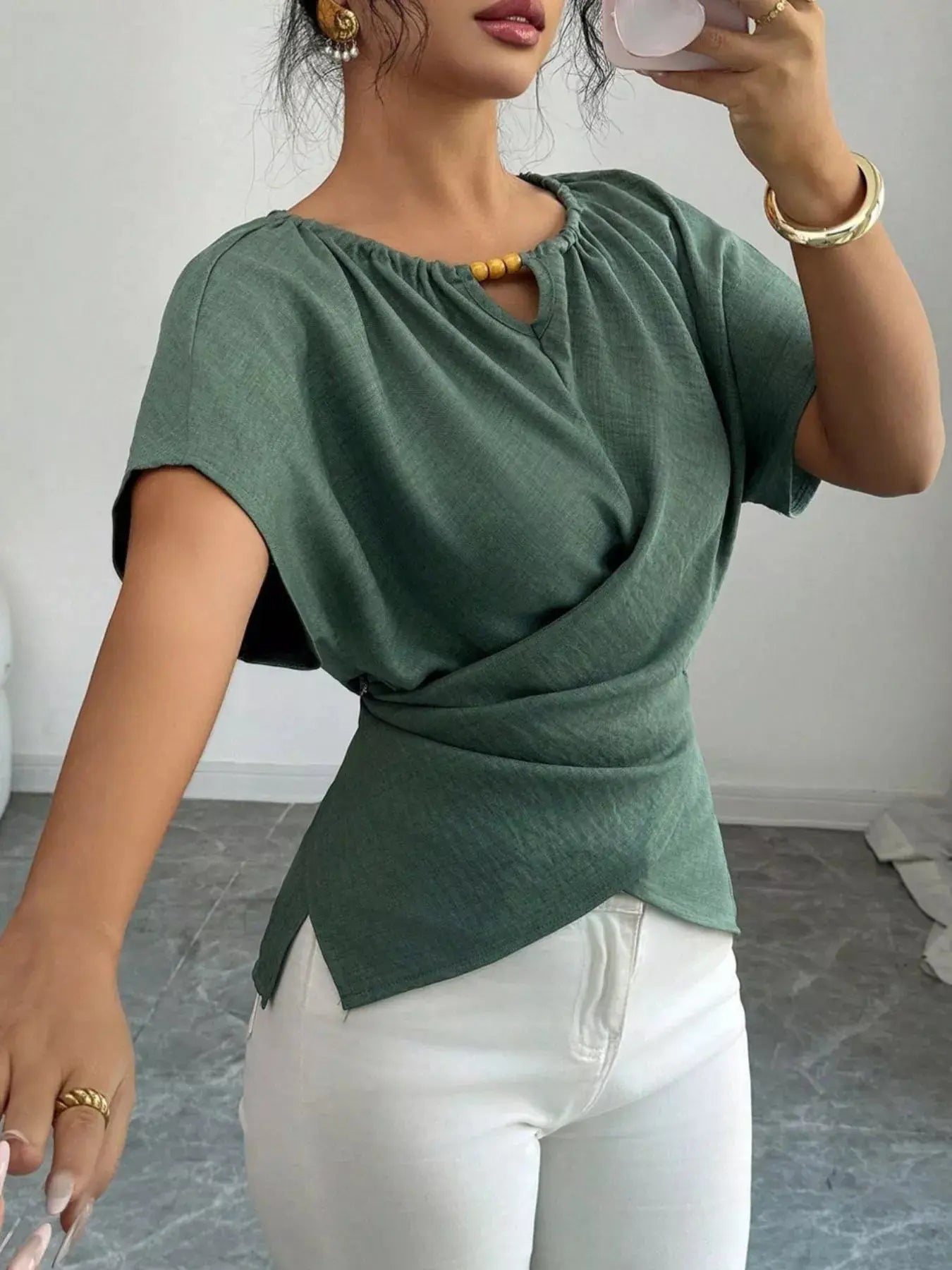 Beaded Neckline Short Sleeve Blouse  Style Ratio