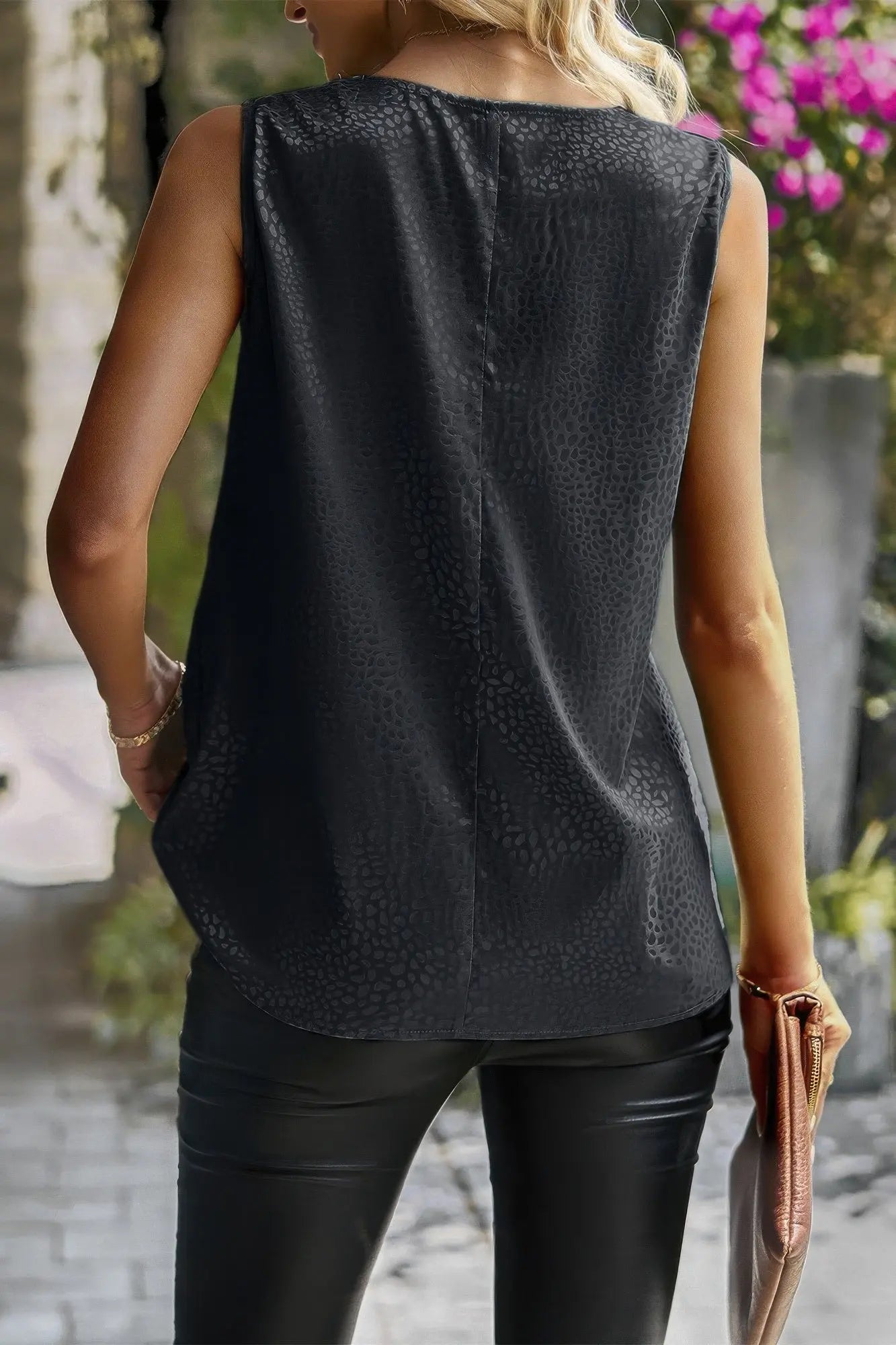 Animal Print Scarf Collar Sleeveless Loose Top  Style Ratio