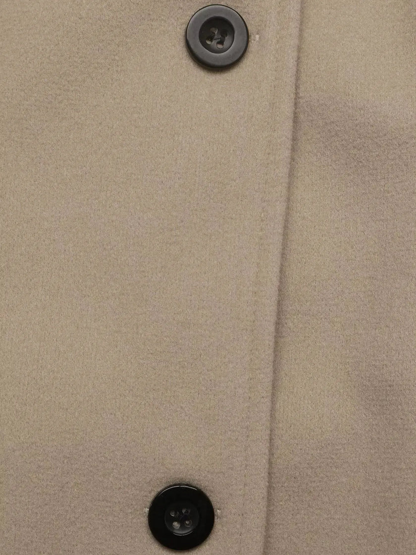 Elegant Button-Down Vest Coat  Style Ratio