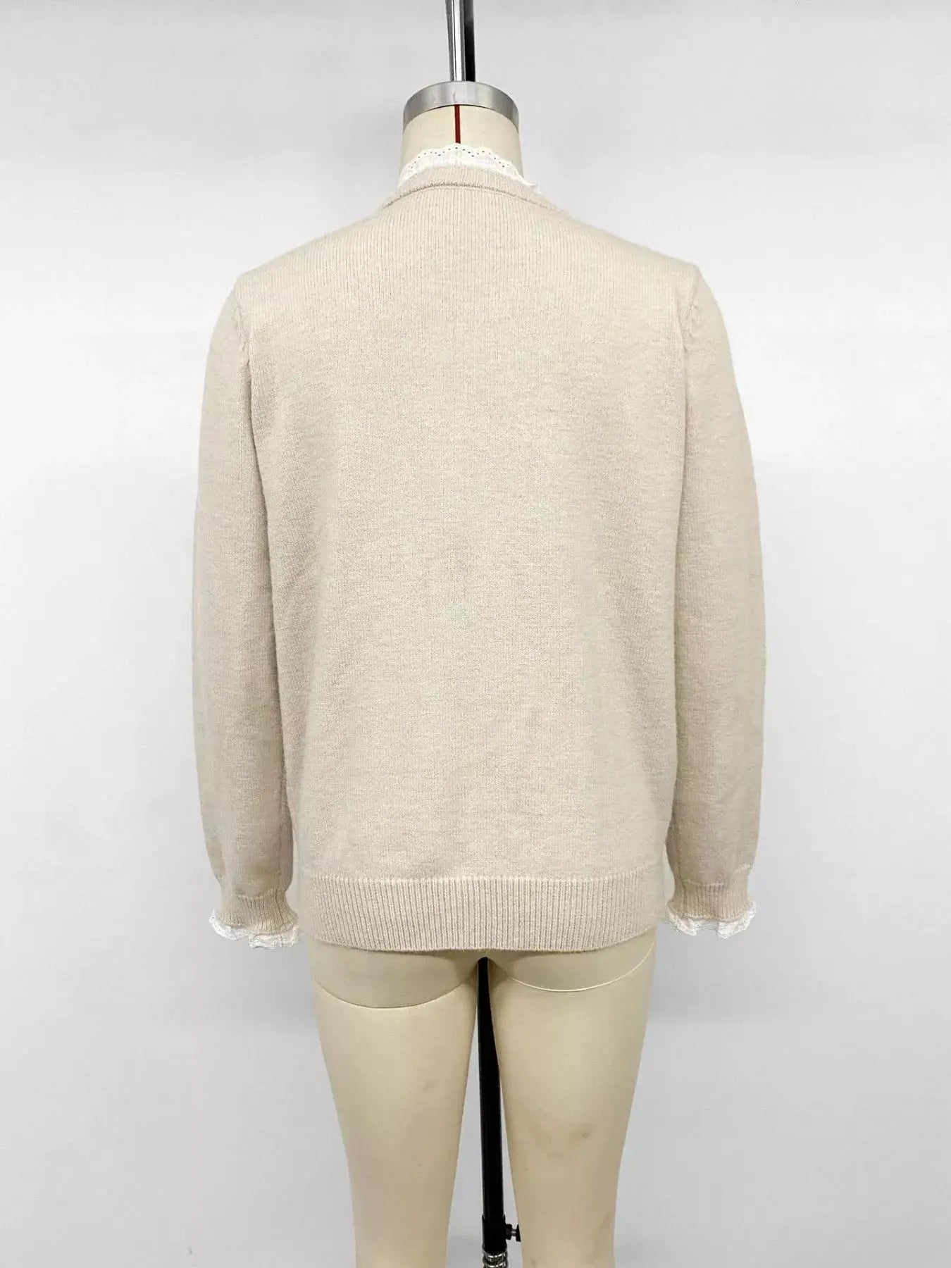 Elegant Lace Trim Round Neck Sweater  Style Ratio
