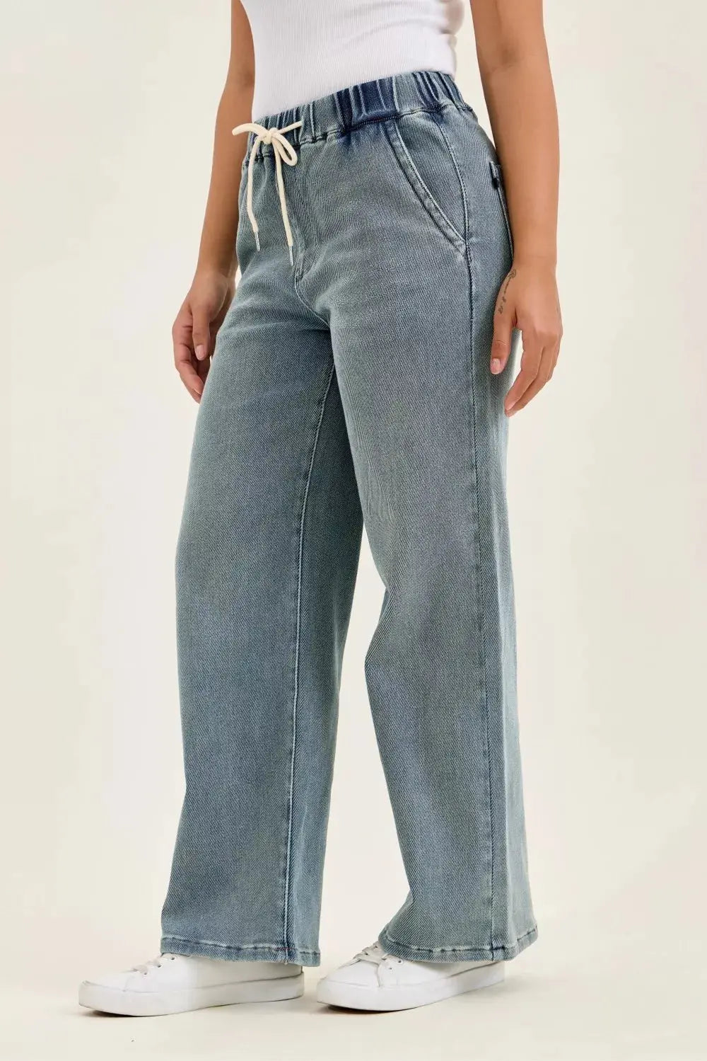 Judy Blue Hight Waist Wilhelmina Baggy Jeans with Md Aged Stone Blue Wash  Style Ratio