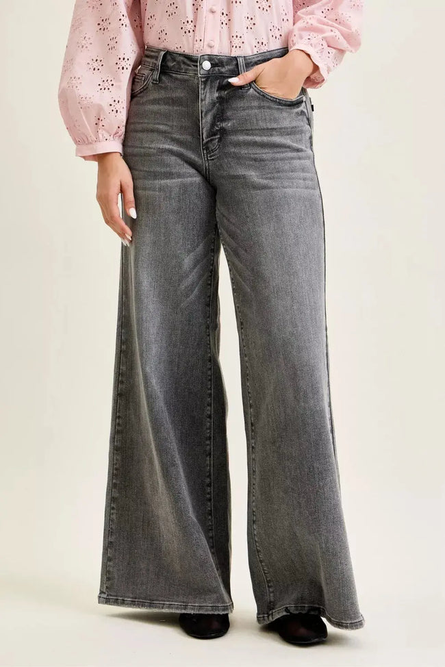 Judy Blue Mid Rise Palazzo Split Back Yoke  Style Ratio