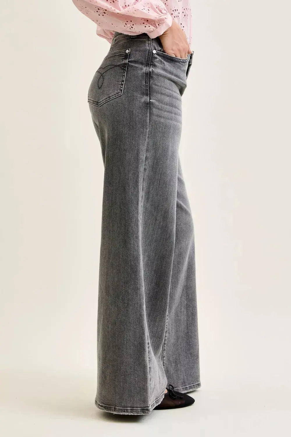 Judy Blue Mid Rise Palazzo Split Back Yoke  Style Ratio