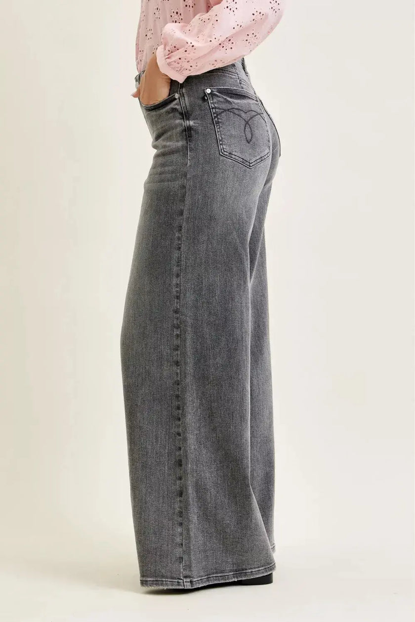 Judy Blue Mid Rise Palazzo Split Back Yoke  Style Ratio