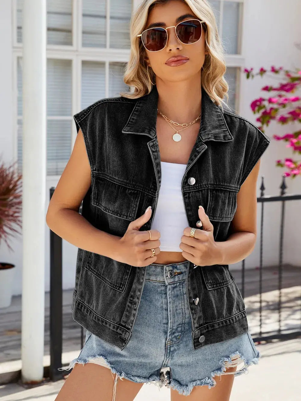 Pocketed Button Up Sleeveless Denim Jacket  Style Ratio