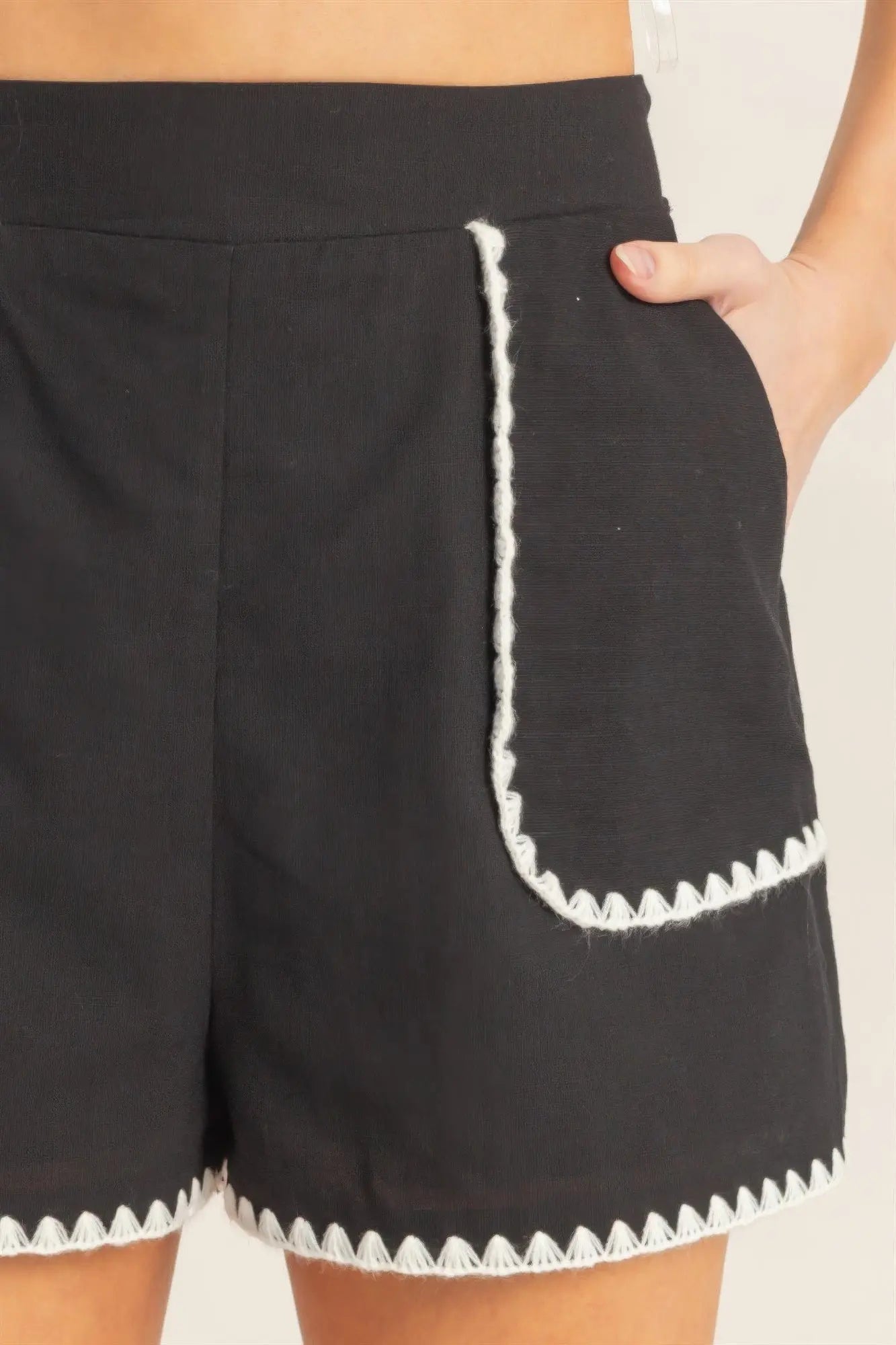 Scallop Trim High-waisted Shorts  Style Ratio