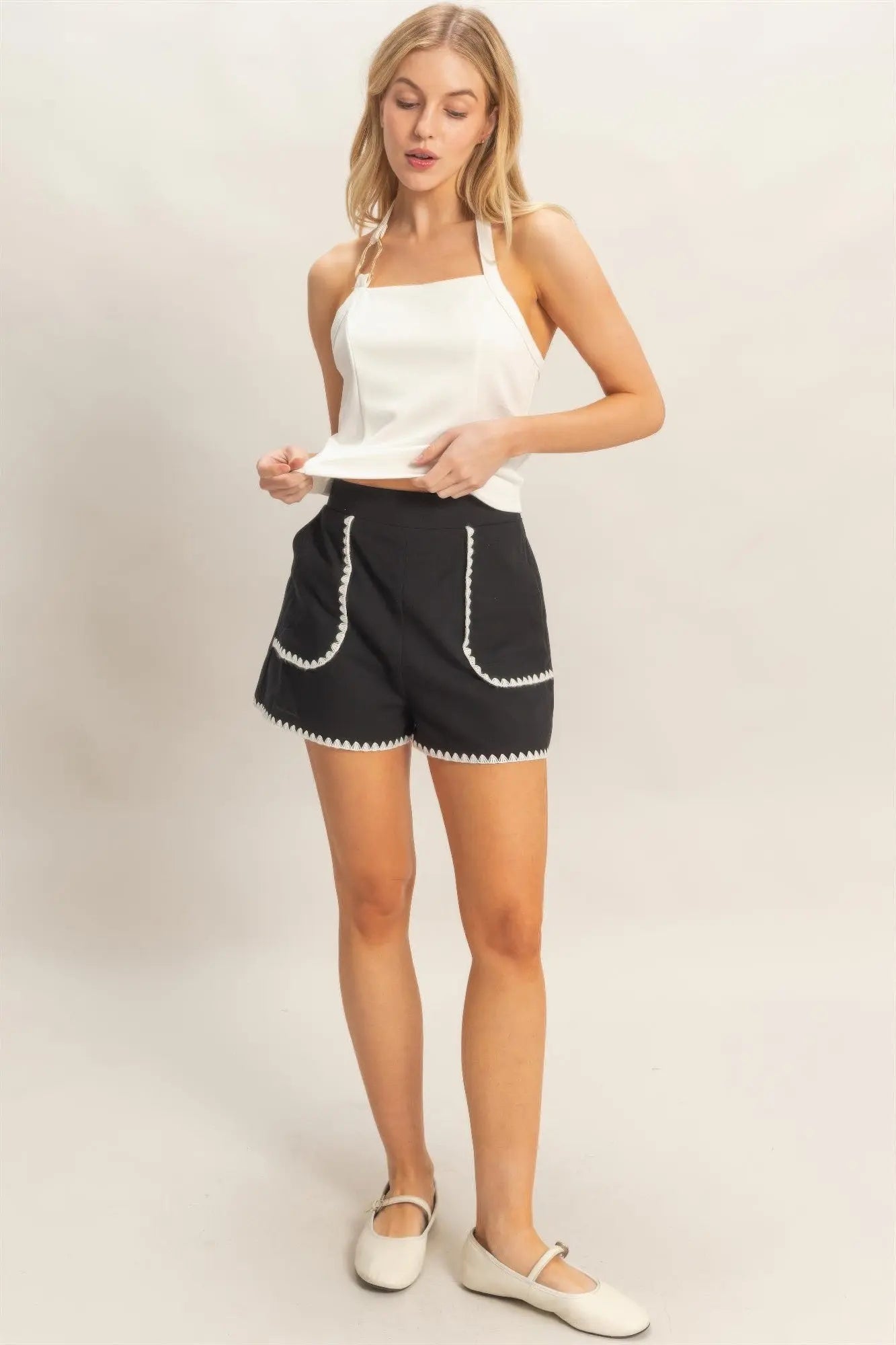 Scallop Trim High-waisted Shorts  Style Ratio