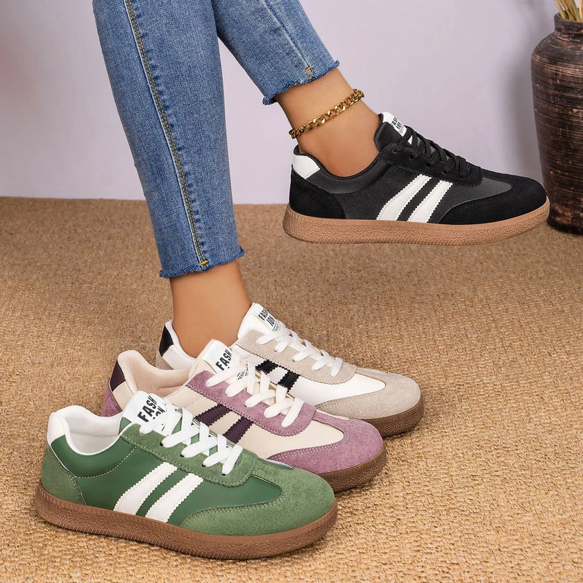 Soft and Lightweight Striped Training Sneakers  Style Ratio