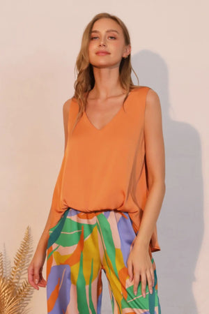 Washed Poly Silk Front Tucked Top  Style Ratio