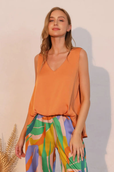 Washed Poly Silk Front Tucked Top  Style Ratio