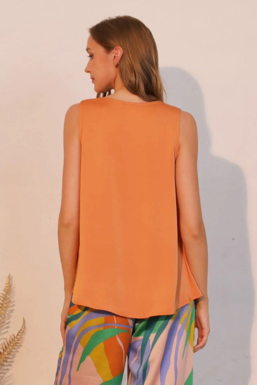 Washed Poly Silk Front Tucked Top  Style Ratio
