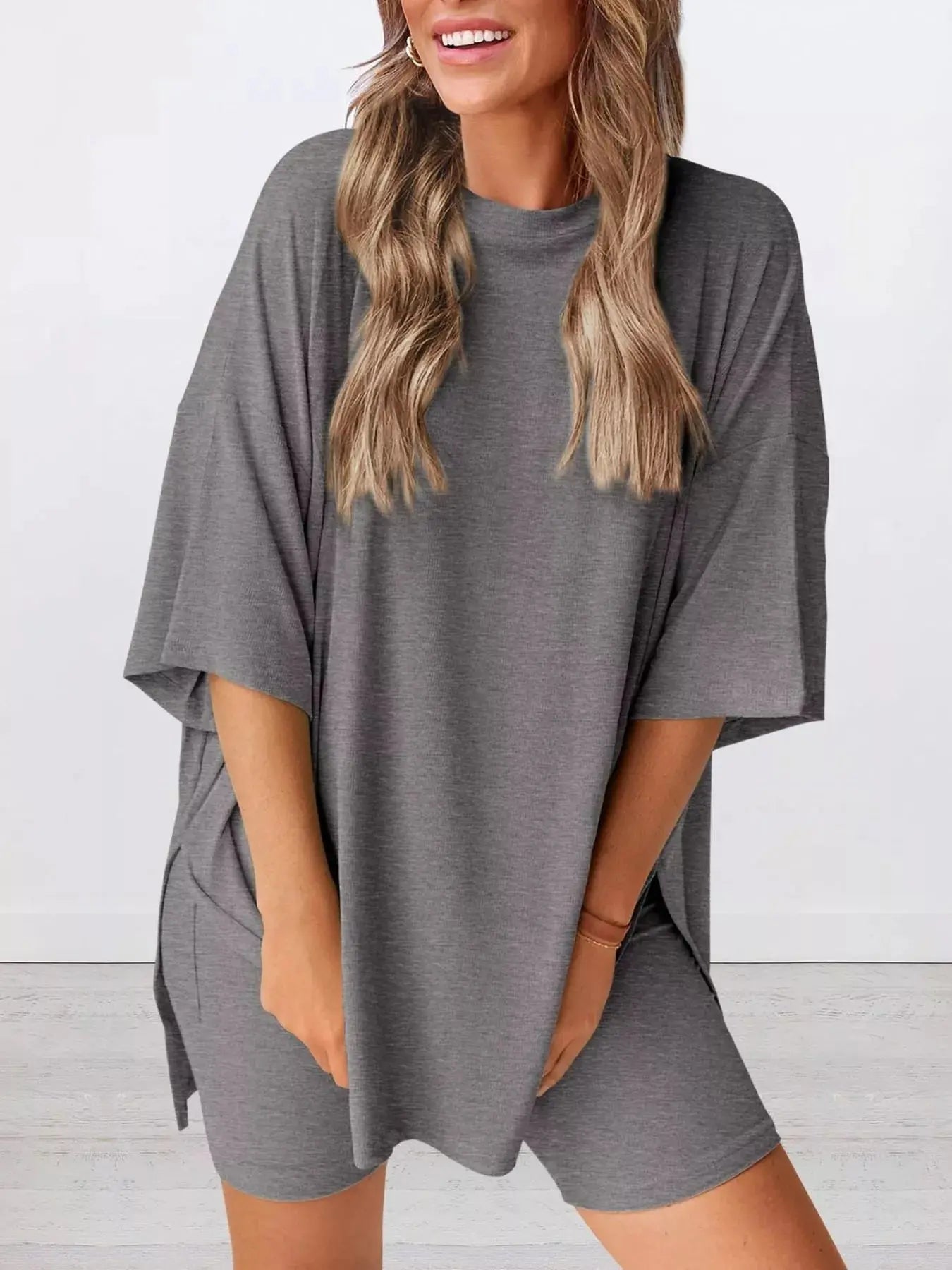 Full Size Relaxed Fit Top and Shorts Two-Piece Set  Style Ratio