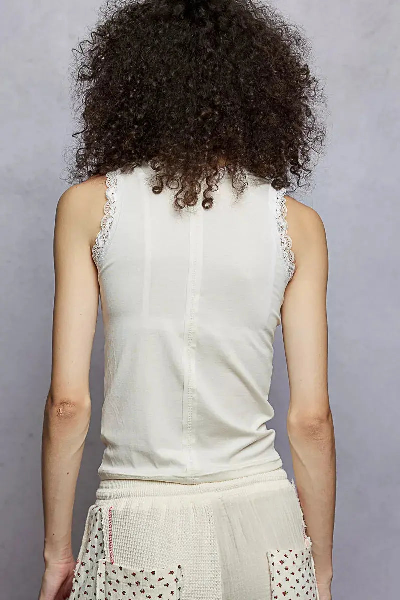 POL Round Neck Cropped Tank with Lace Trim  Style Ratio