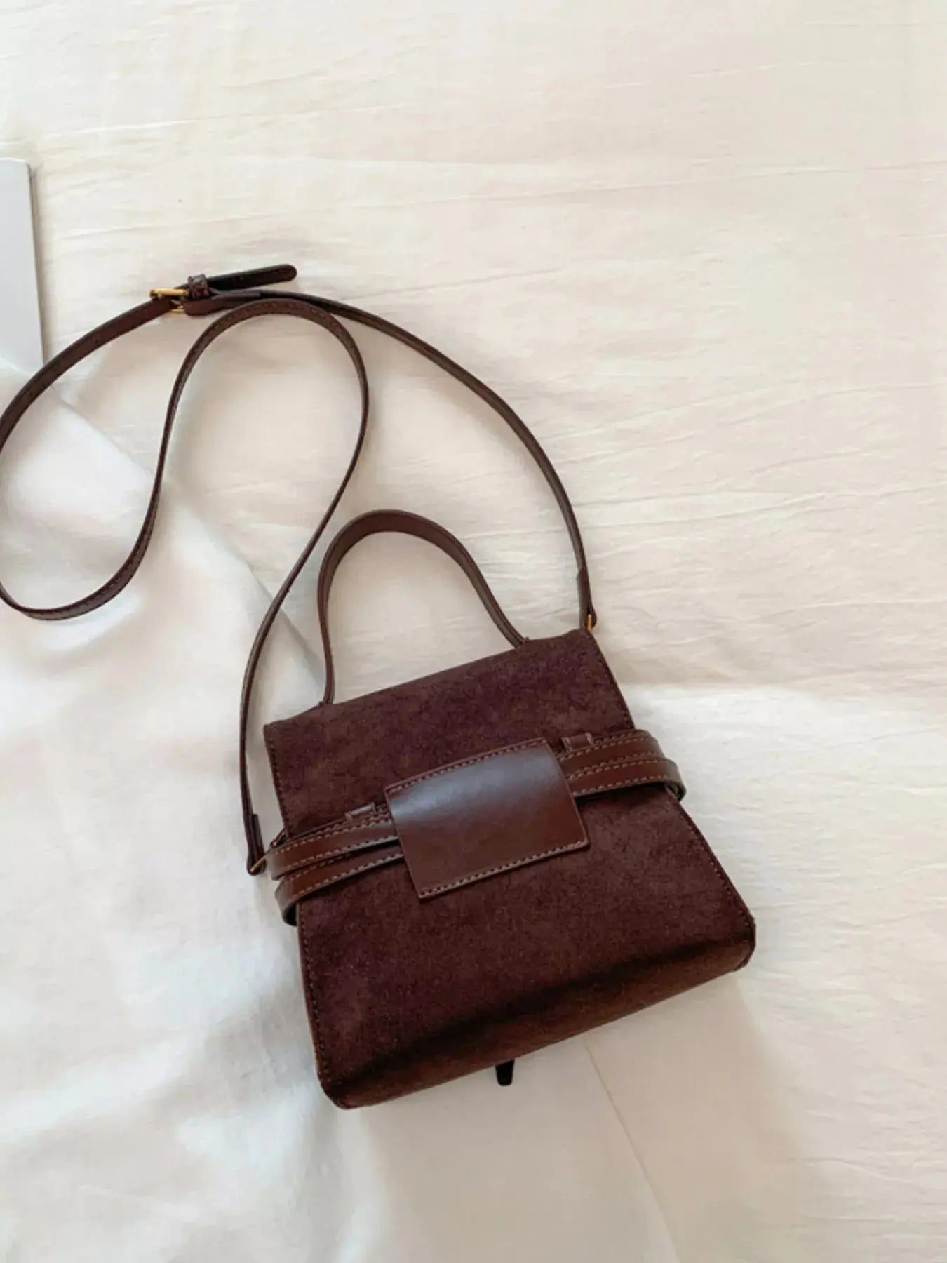 Suede Buckle Decor Crossbody Bag  Style Ratio