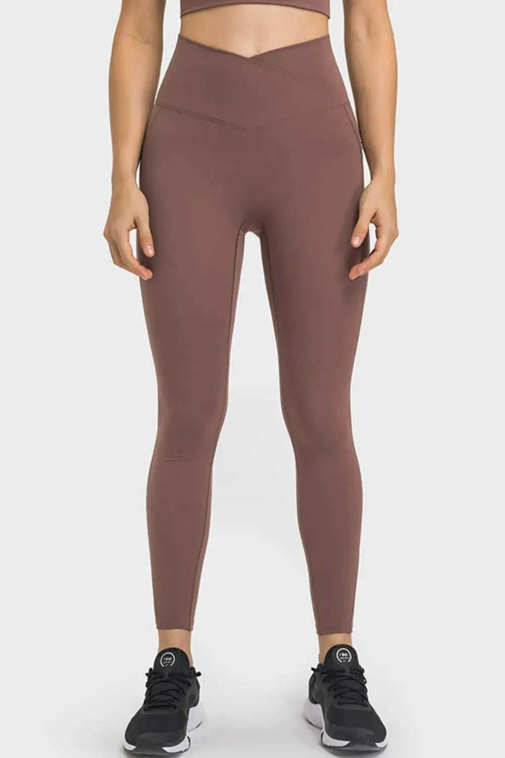Millennia V-Waist Yoga Leggings with Pockets  Style Ratio