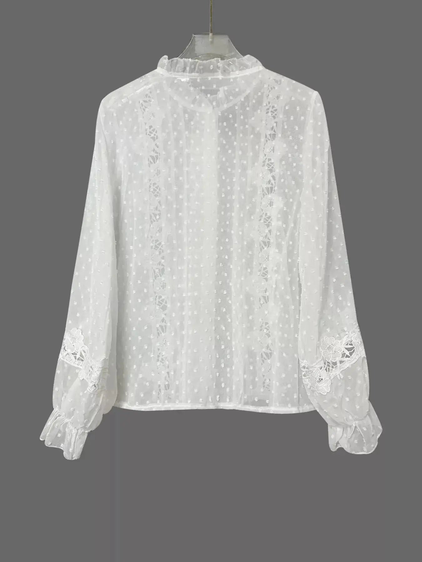 Lace Trimmed Swiss Dot Shirt  Style Ratio