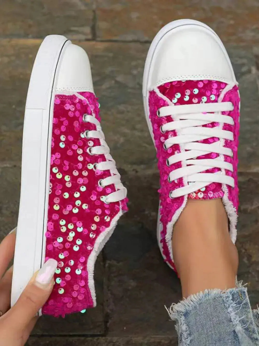 Sequin Round Toe Flat Sneakers  Style Ratio