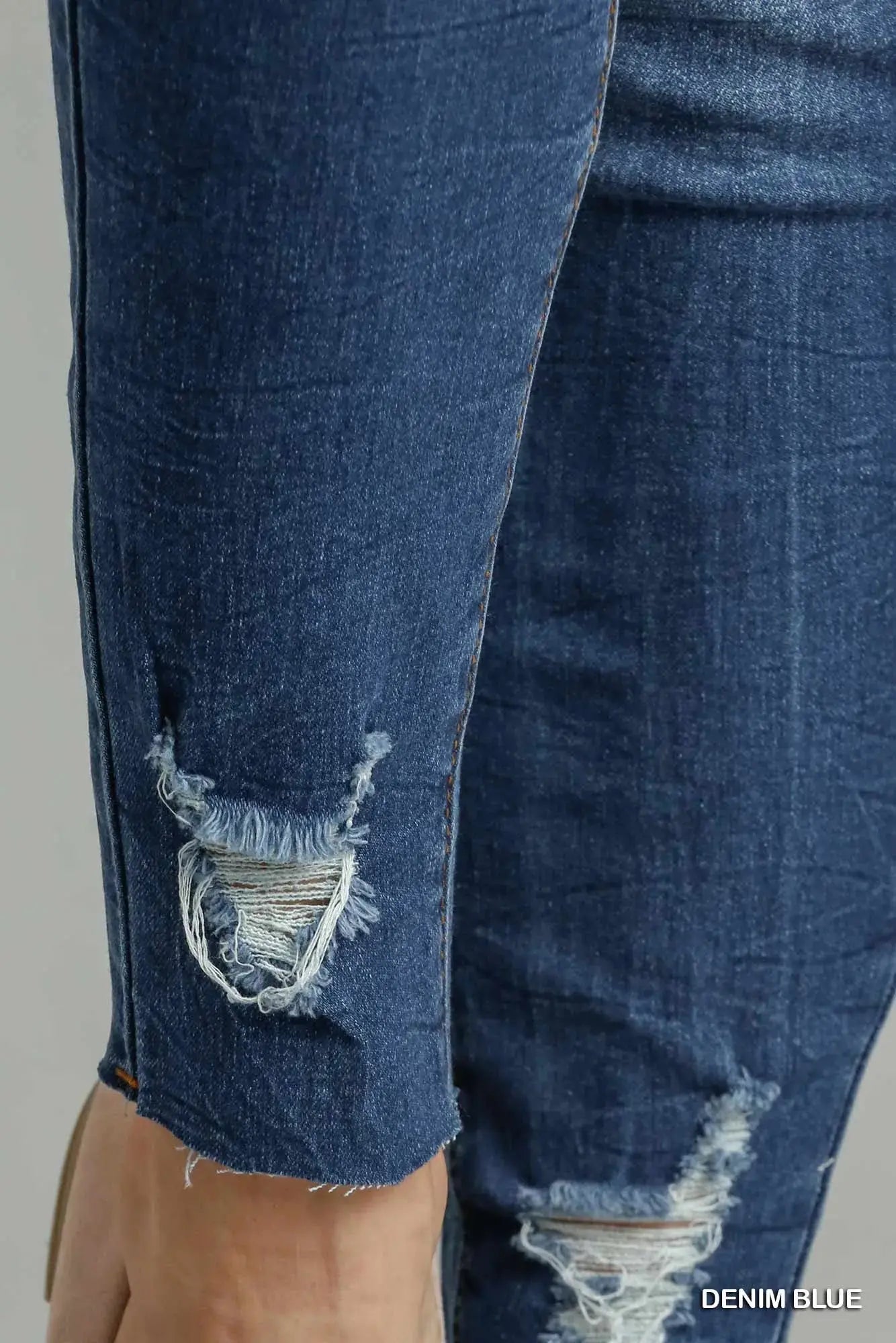 Umgee Distressed Skinny Jeans with Pockets  Style Ratio