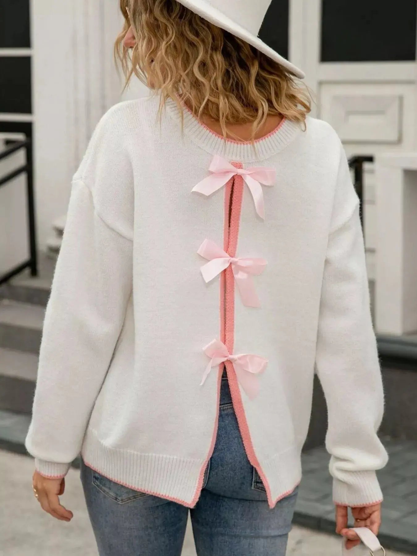 Bow-Back Round Neck Sweater  Style Ratio