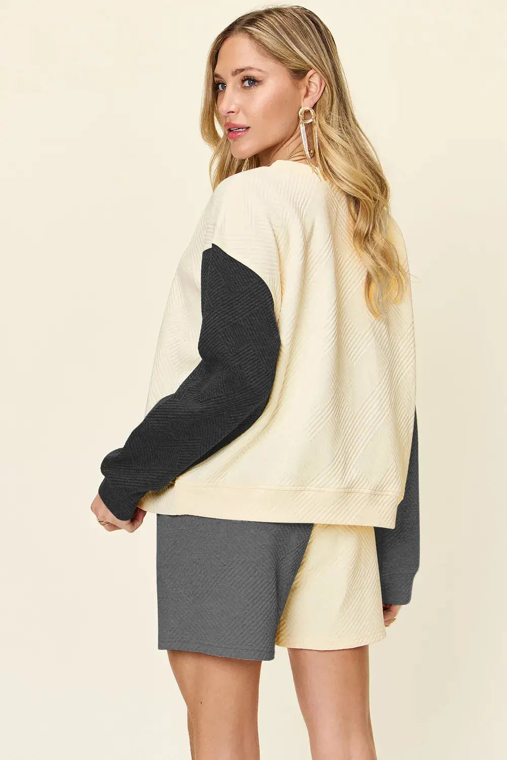 Double Take Full Size Contrast Drop Shoulder Top and Shorts Set  Style Ratio