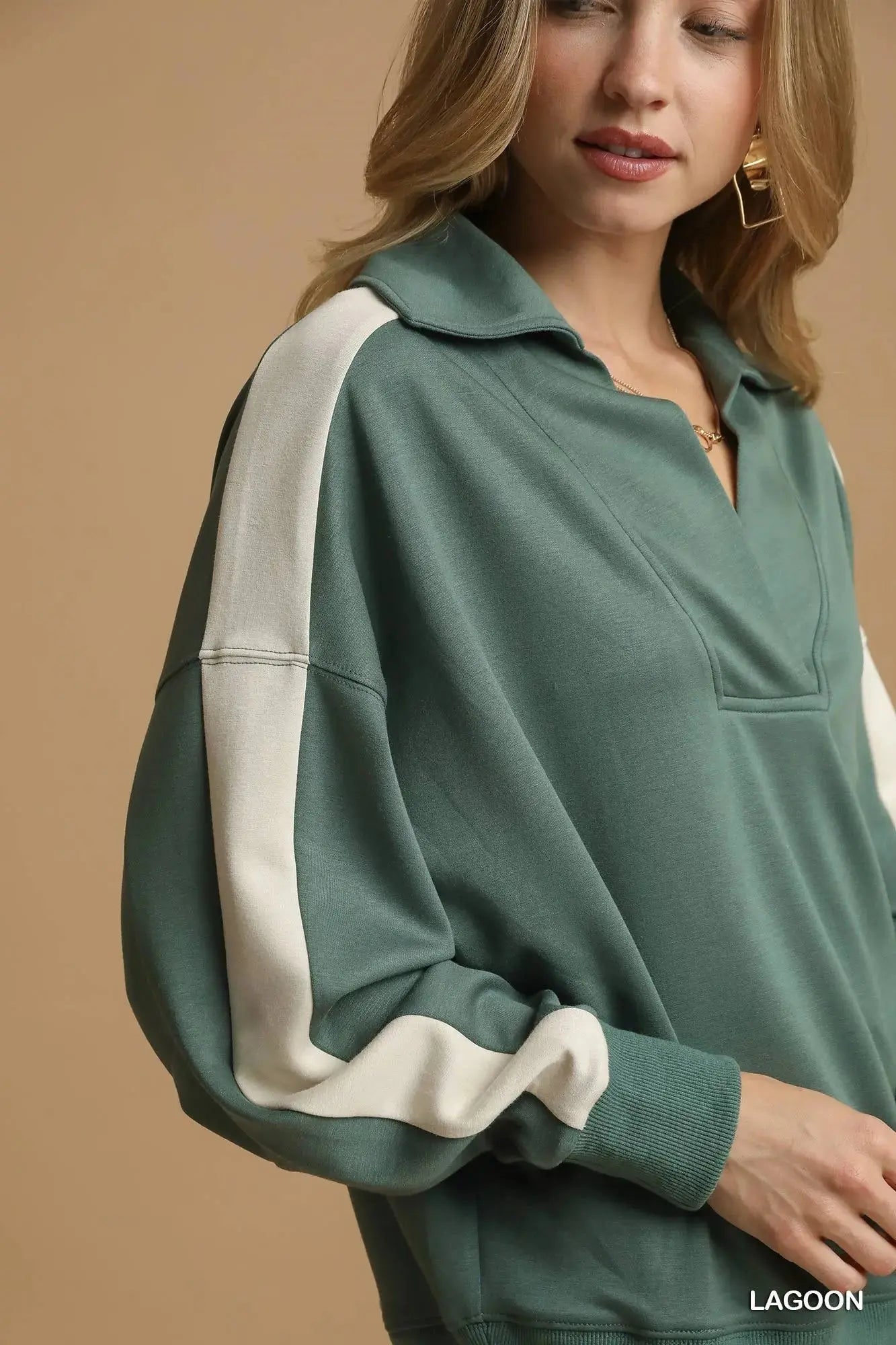 Umgee Contrast Long Sleeve Sweatshirt with Collar  Style Ratio