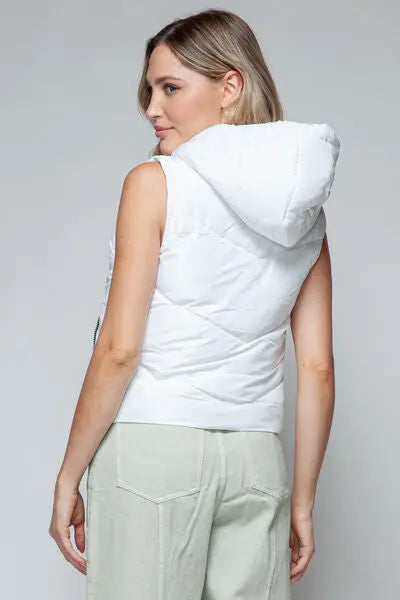 Snobbish Zip Up Quilted Hooded Vest  Style Ratio