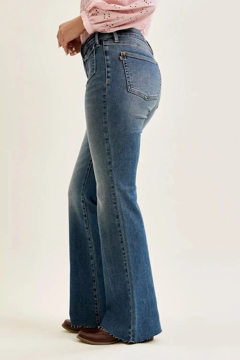 Judy Blue Mid Rise Flare Jeans with Front Flap Pockets  Style Ratio