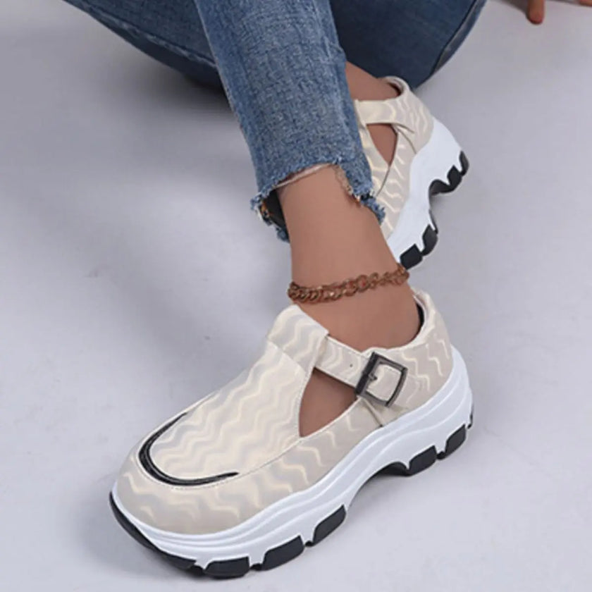 c2fa3caa-8863-46ca-8007-338241f04079-Max