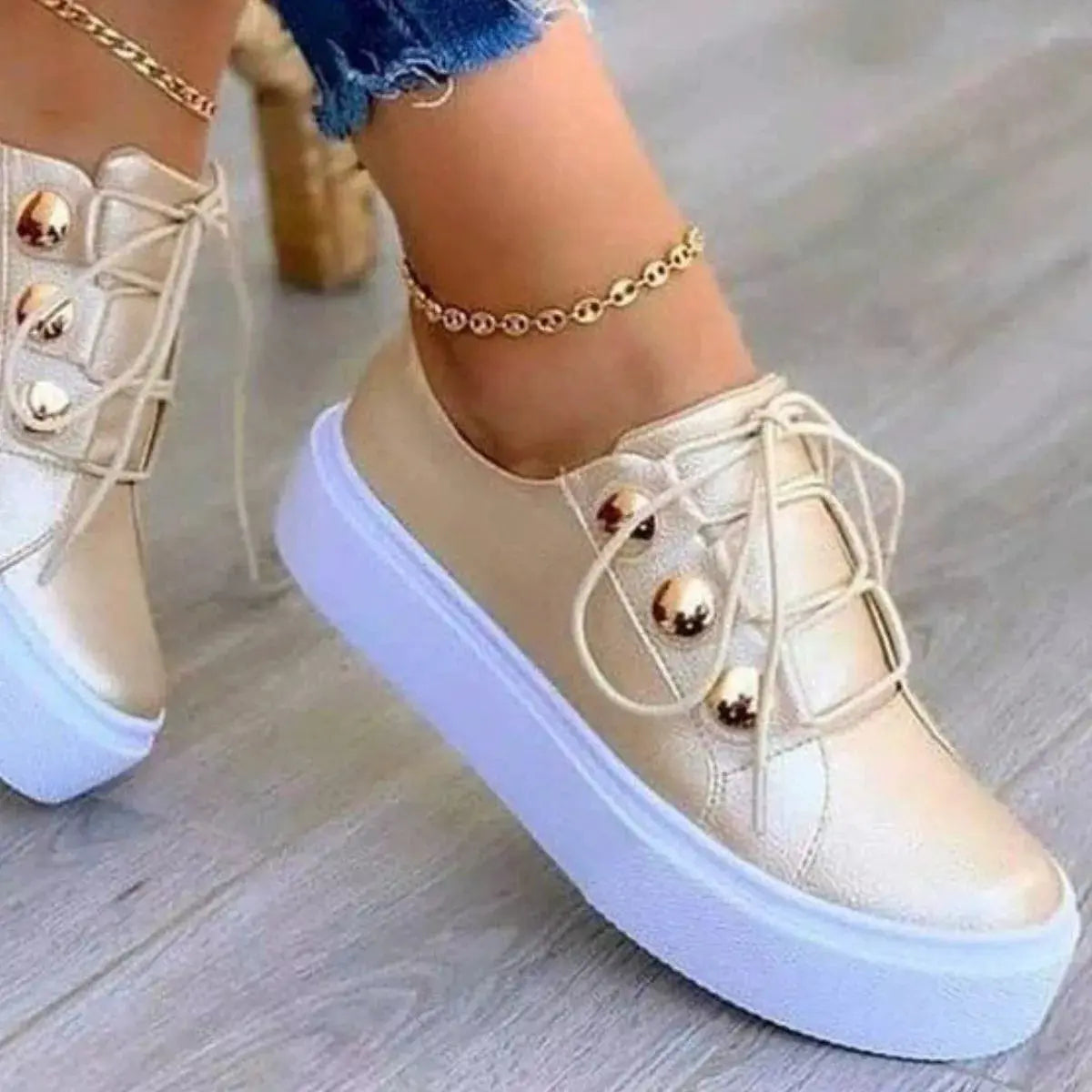 Round Toe Platform Sneakers  Style Ratio