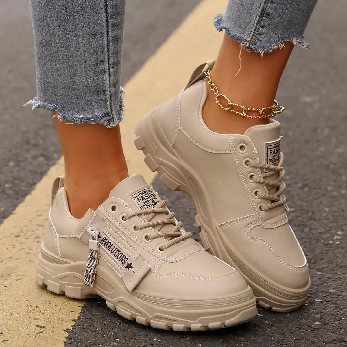 Lace Up Round Toe Athletic  Style Ratio
