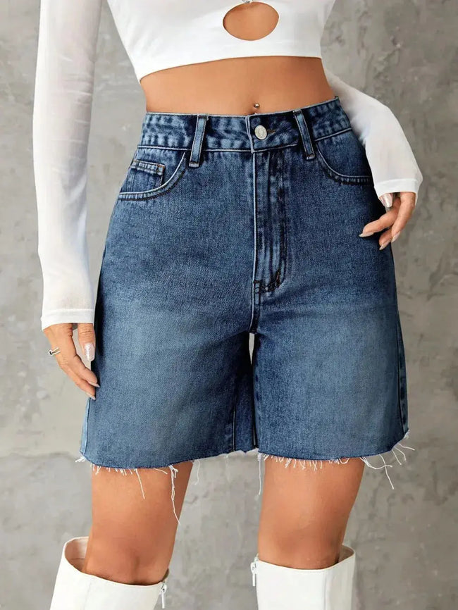Frayed Hem Denim Shorts  Style Ratio