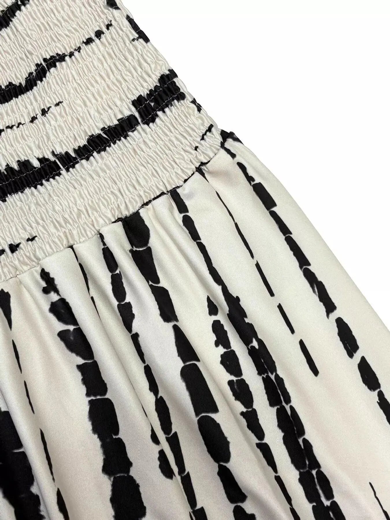 Smocked Asymmetrical Hem Skirt  Style Ratio