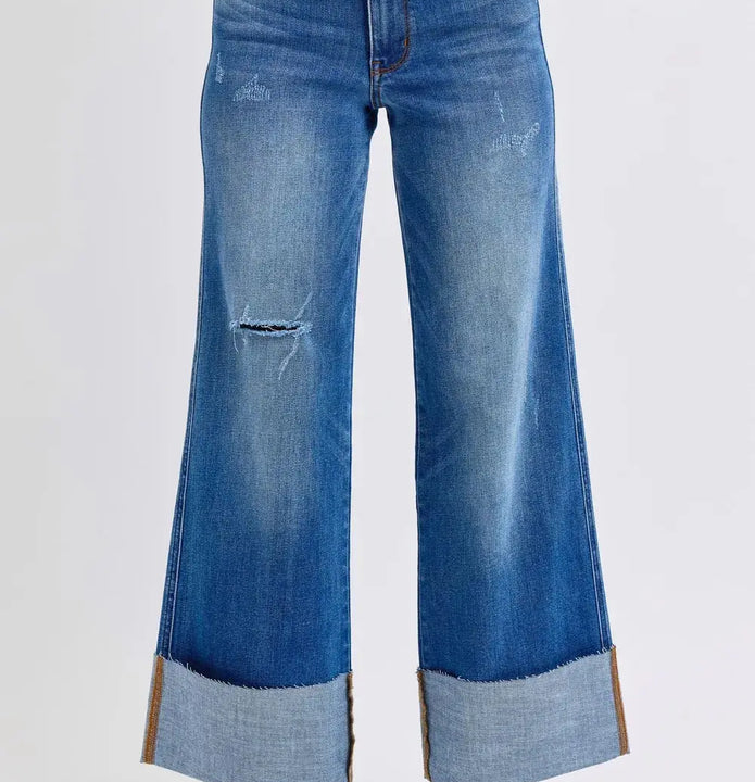 c6580c83-acd3-48a0-bde9-d9876474406a-Max