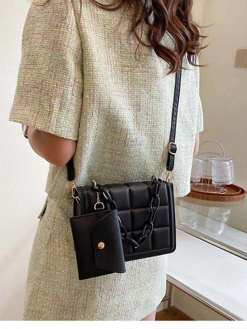 Quilted Chain Strap Crossbody Bag  Style Ratio