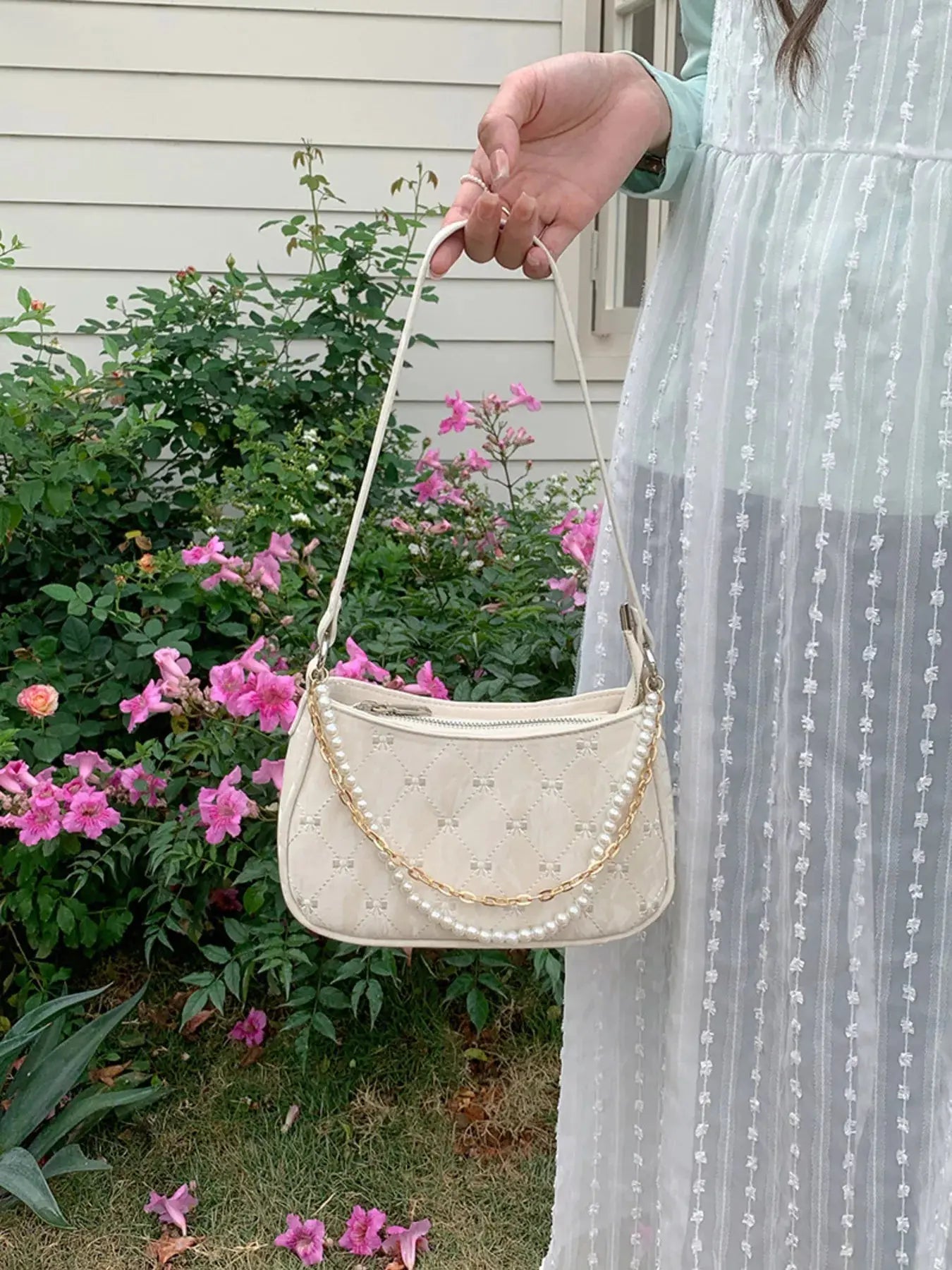 Pearl Chain Shoulder Bag  Style Ratio