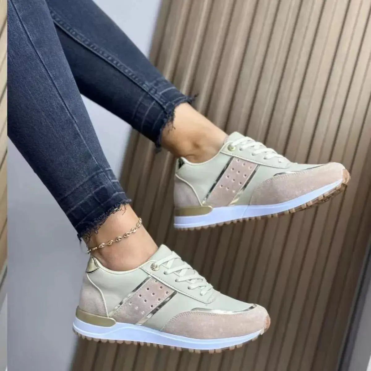 Round Toe Lace Up Athletic  Style Ratio