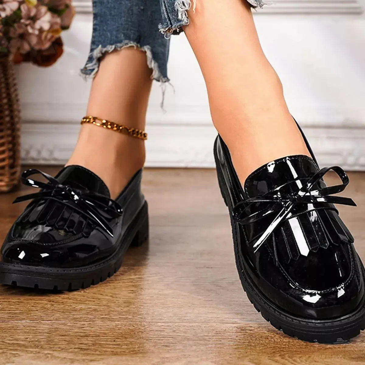 Round Toe Slip-Ons  Style Ratio