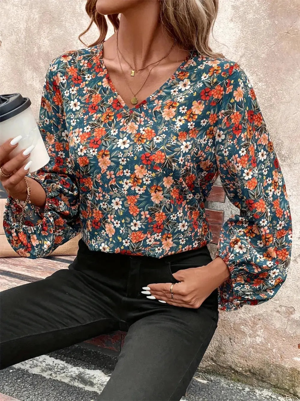 Printed V-Neck Balloon Sleeve Blouse  Style Ratio