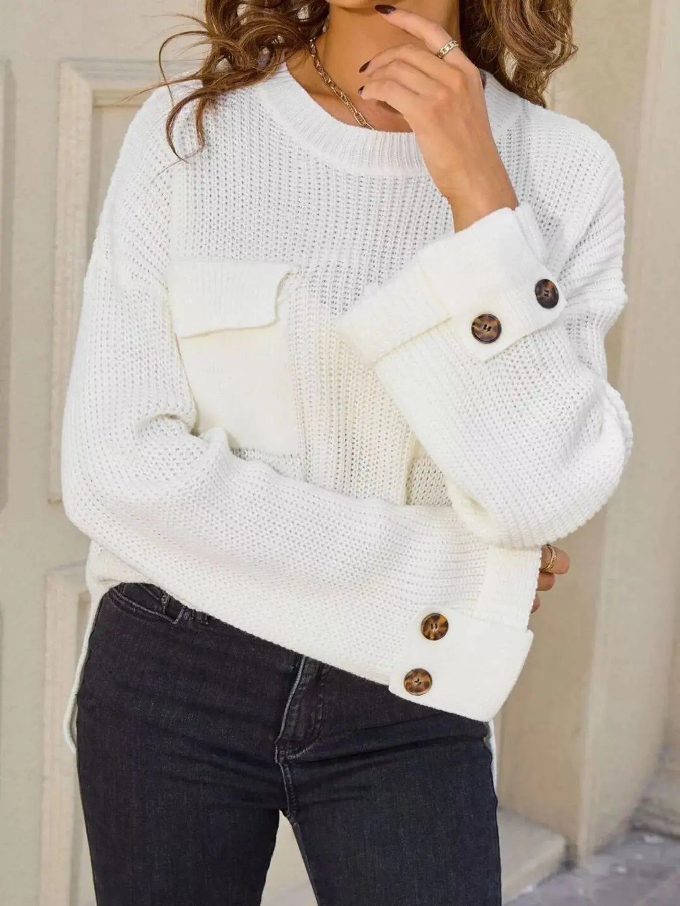 Pocket Detail Round Neck Sweater  Style Ratio
