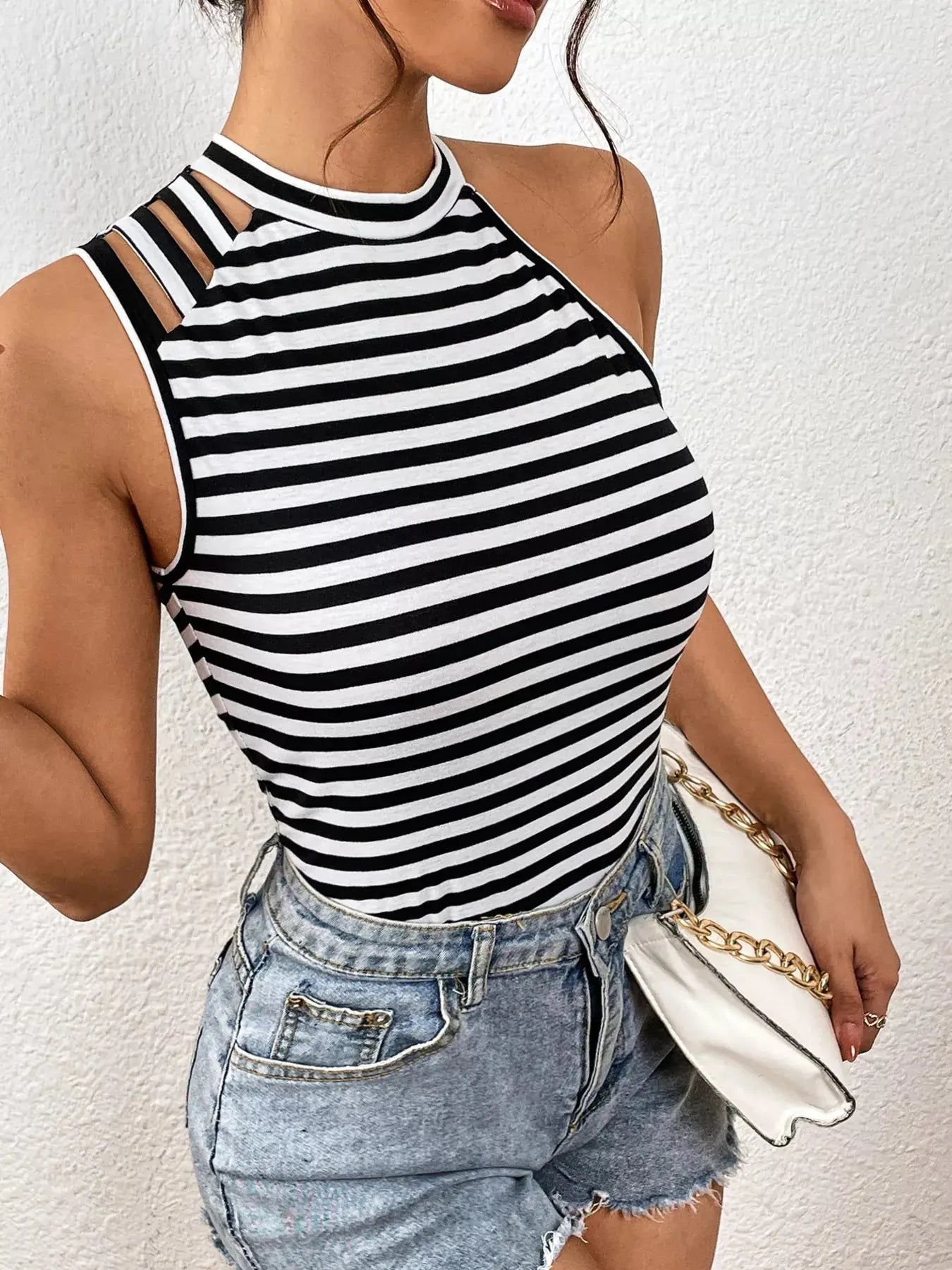 Striped Cutout Shoulder Tank Top  Style Ratio