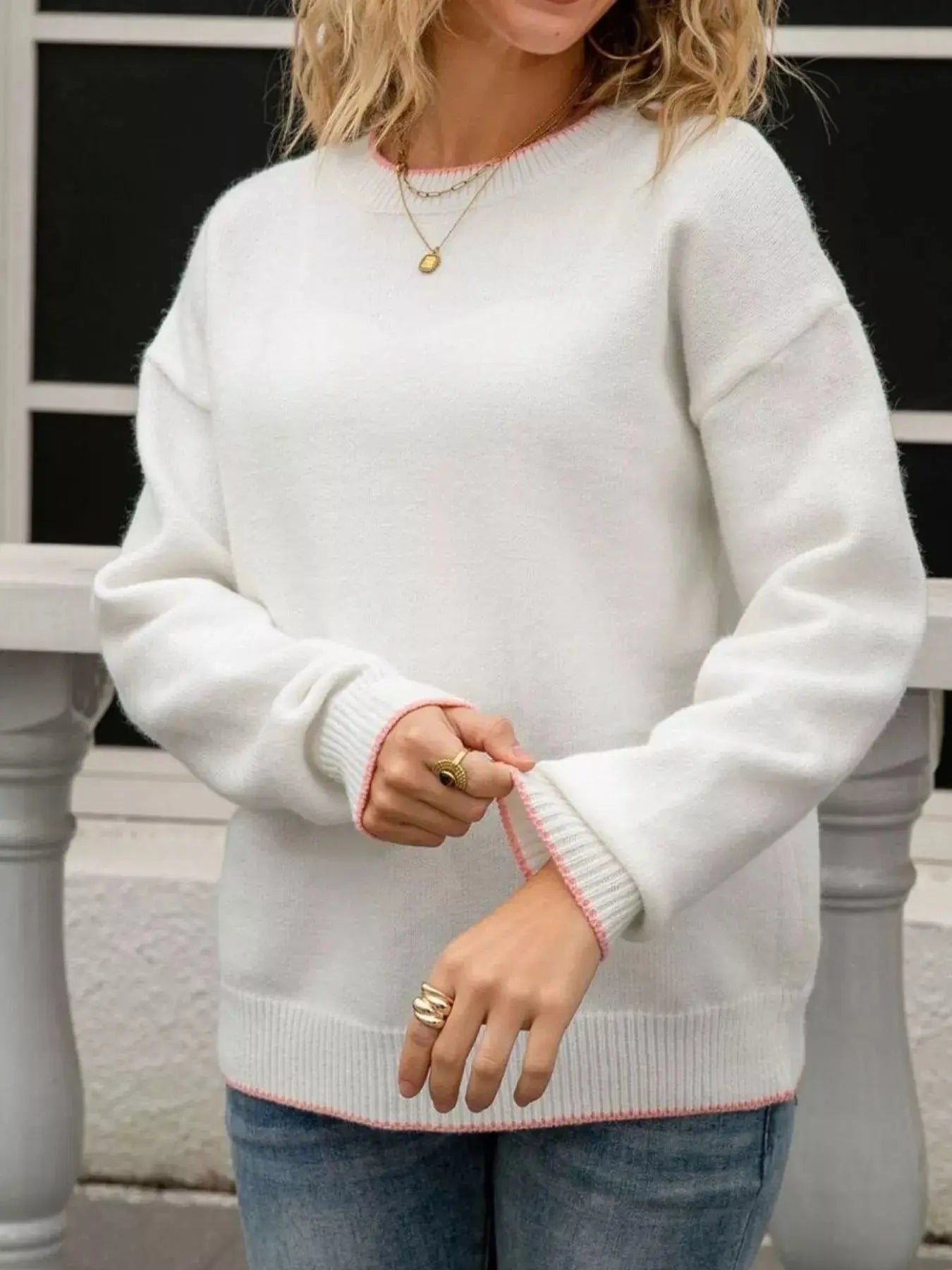 Bow-Back Round Neck Sweater  Style Ratio