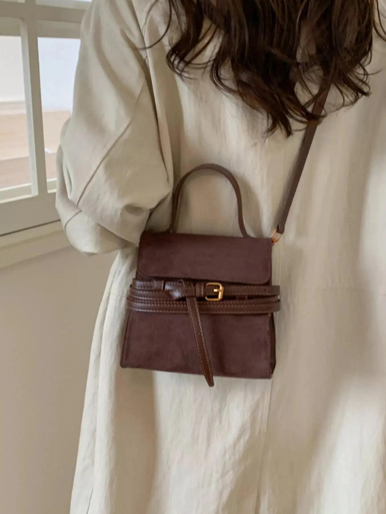 Suede Buckle Decor Crossbody Bag  Style Ratio