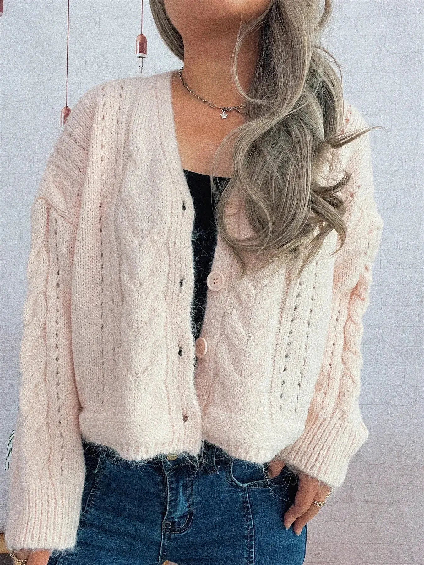 Cable Knit Button-Up Cardigan  Style Ratio