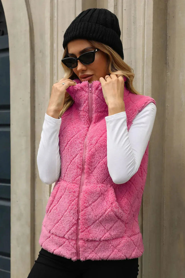 Fuzzy Plaid Texture Zip Up Vest Coat  Style Ratio