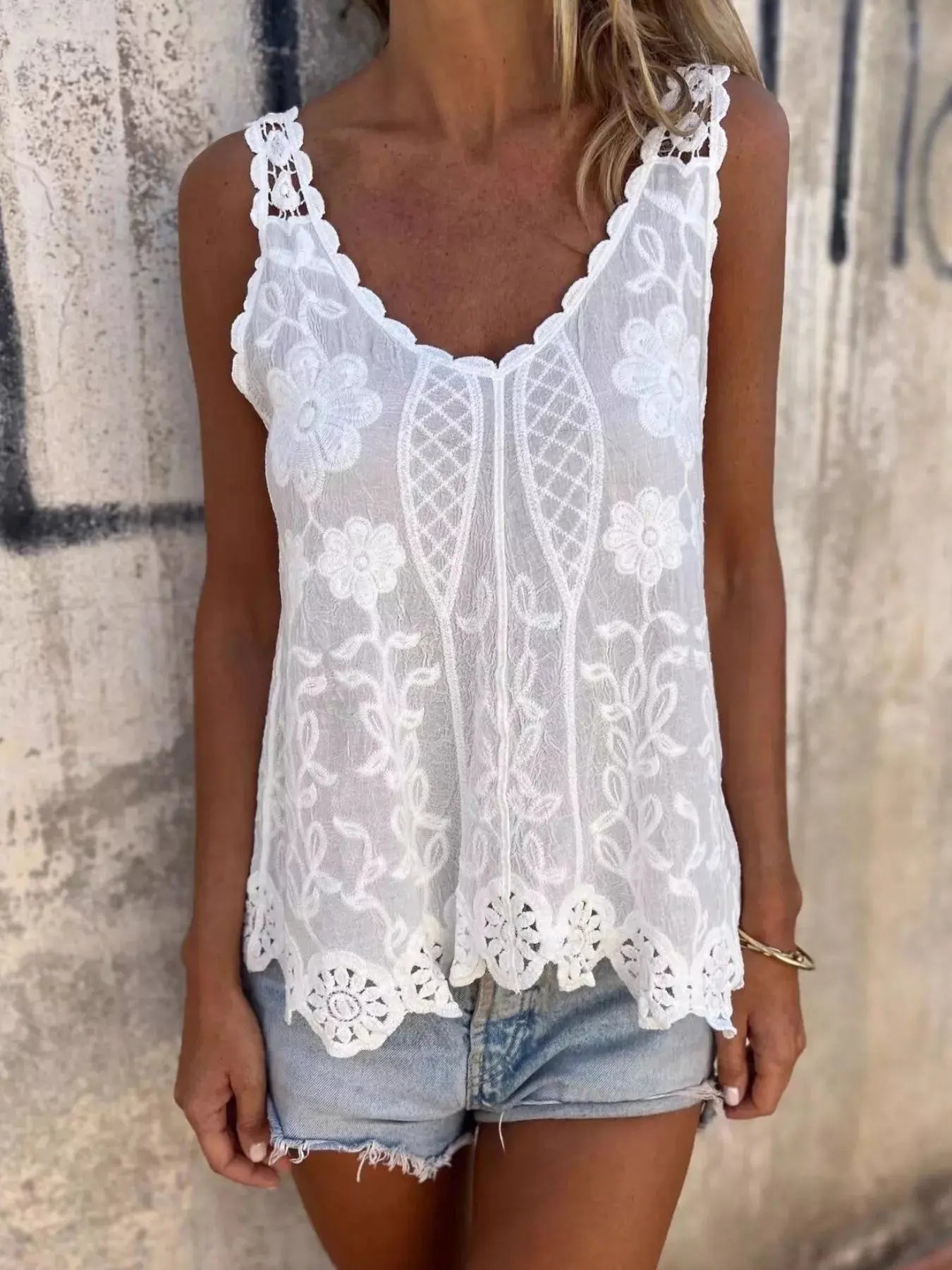 Floral Lace Crochet Trim Tank  Style Ratio